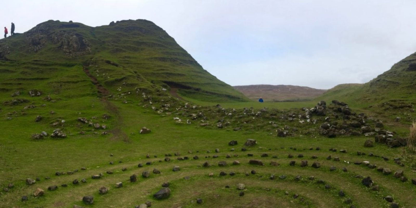 The Scottish Highlands are one of the most romanticised places. They're wild, remote, and mystical. Learn more about travelling to them at 10am daily...