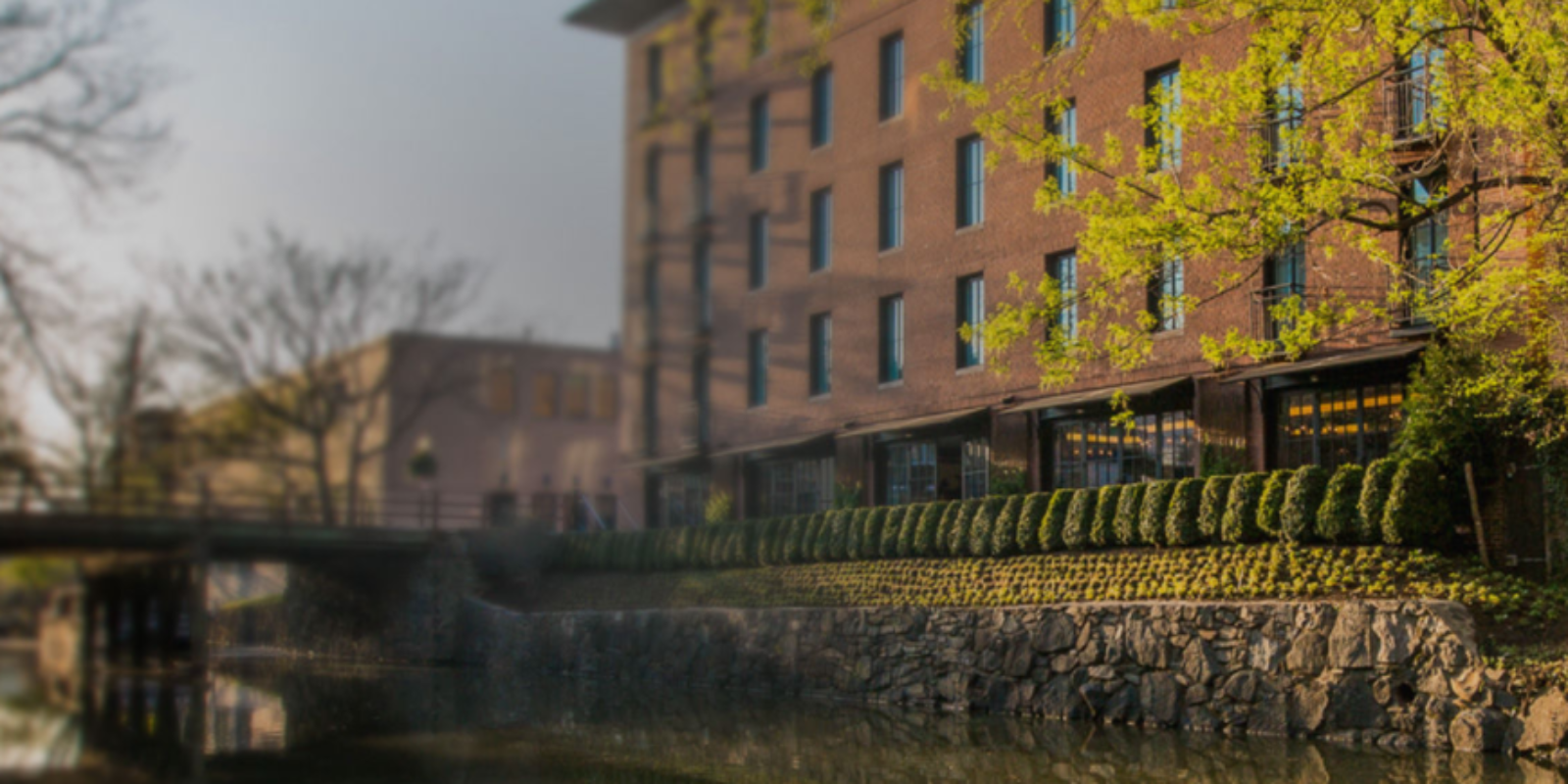 The charming Rosewood Georgetown boutique hotel, on the banks of the C&O canal, is the perfect place to stay during your time in Washington DC.